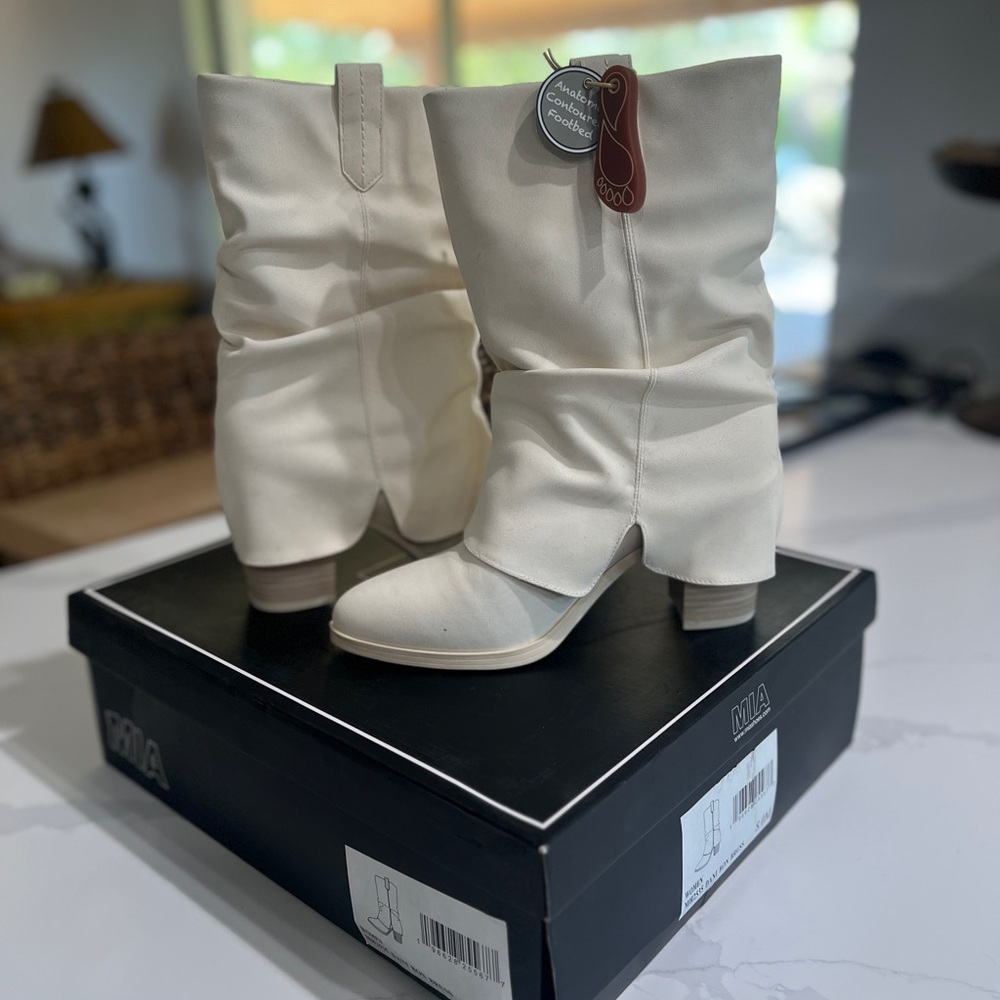 MIA White Heeled Boots